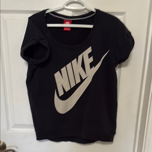 Nike Black and Off-White Logo Tee - Picture 3 of 10
